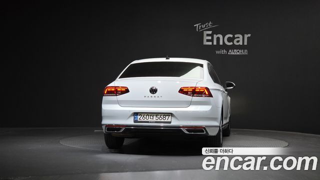 Volkswagen Passat GT (B8) 2.0 TDI Premium 2022 — фото 4