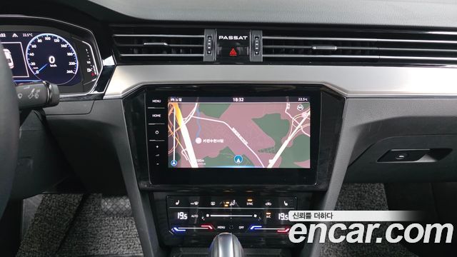 Volkswagen Passat GT (B8) 2.0 TDI Premium 2022 — фото 13