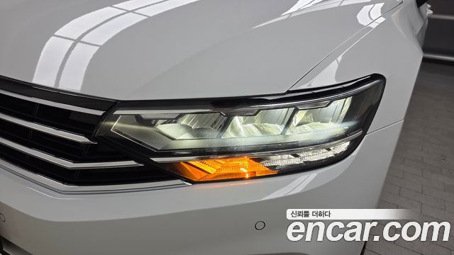 Volkswagen Passat GT (B8) 2.0 TDI Premium 2022 — фото 22