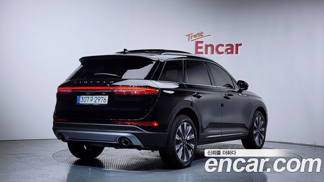 Lincoln Corsair 2.0 Reserve AWD 2021 — фото 2
