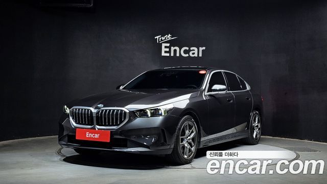 BMW 5 Series (G60) 523d 2025 — фото 1