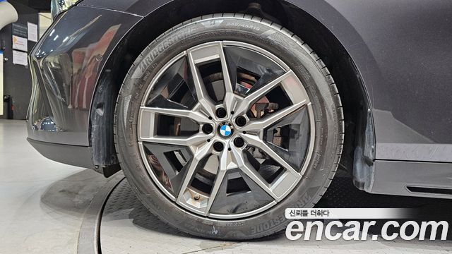 BMW 5 Series (G60) 523d 2025 — фото 5