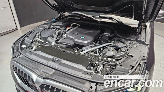 BMW 5 Series (G60) 523d 2025 — фото 6