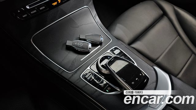 Mercedes-Benz GLC-Class (X253) GLC300 4MATIC 2019 — фото 17
