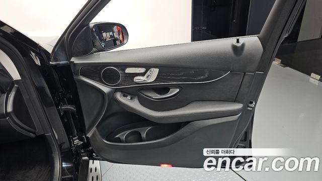 Mercedes-Benz GLC-Class (X253) GLC300 4MATIC 2019 — фото 24