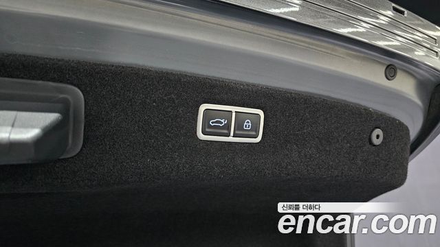 Genesis G90 (RS4) Gasoline 3.5 Turbo 2WD 2022 — фото 20
