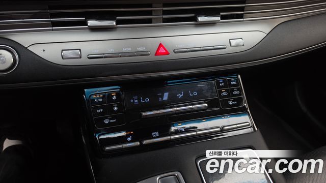 Hyundai Grandeur (IG) 2.5 Premium 2021 — фото 38