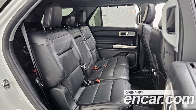 Ford Explorer (VI) 2.3 LimIted 4WD 2022 — фото 12