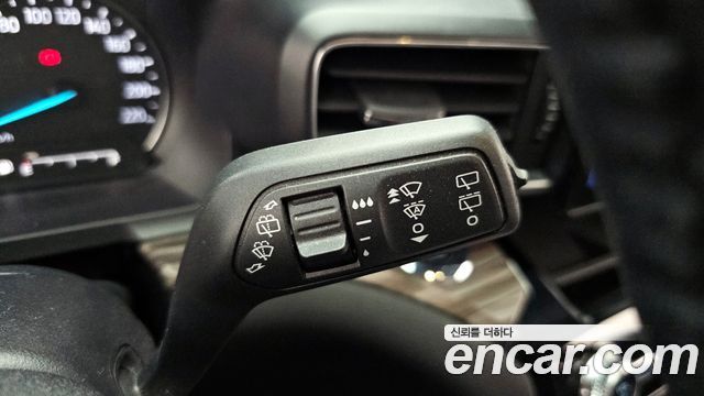 Ford Explorer (VI) 2.3 LimIted 4WD 2022 — фото 17