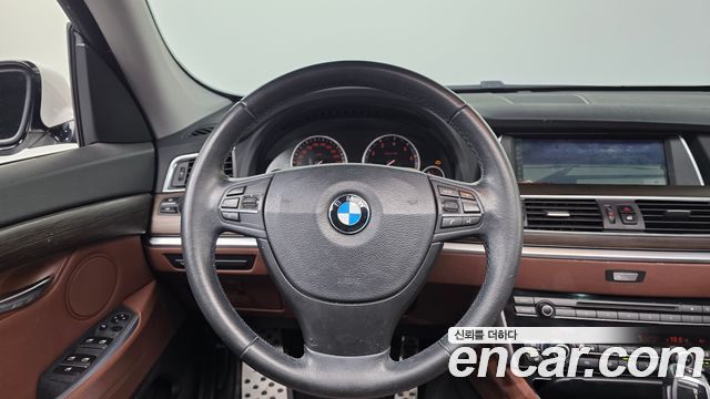 BMW 5 Series GT (F07) GT 2011 — фото 14