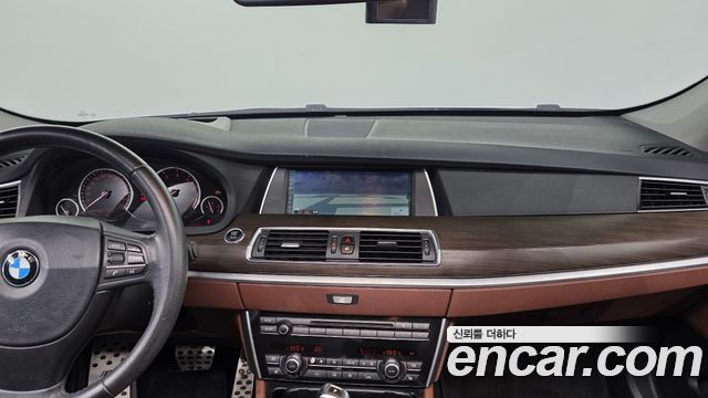BMW 5 Series GT (F07) GT 2011 — фото 15