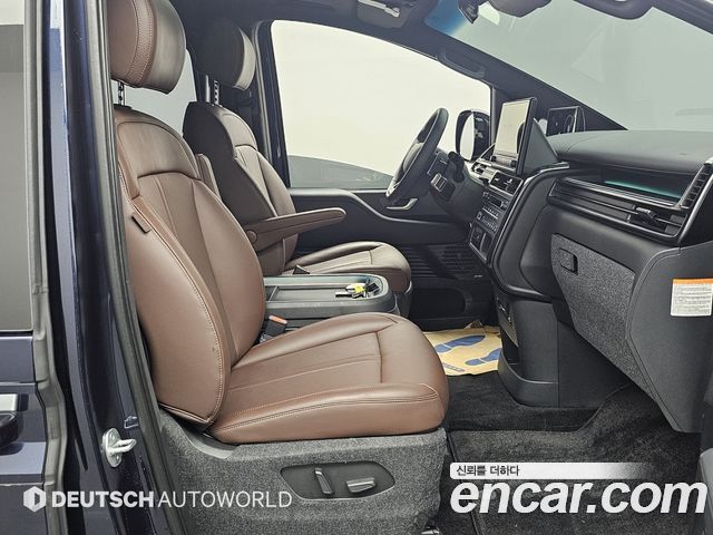 Hyundai Staria HEV 1.6T Lounge 9-Seater Inspiration 2026 — фото 10