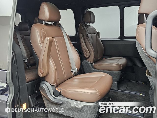 Hyundai Staria HEV 1.6T Lounge 9-Seater Inspiration 2026 — фото 16
