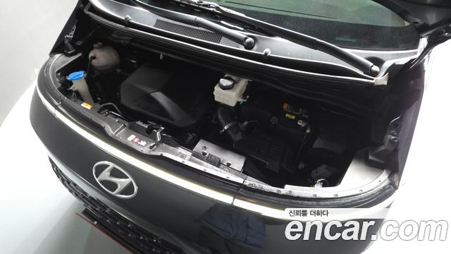 Hyundai Staria Cargo 5-Seater Modern 2023 — фото 6
