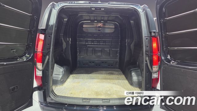 Hyundai Staria Cargo 5-Seater Modern 2023 — фото 15