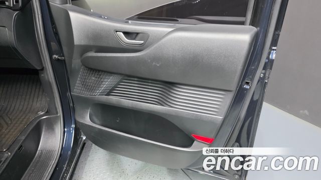 Hyundai Staria Cargo 5-Seater Modern 2023 — фото 24
