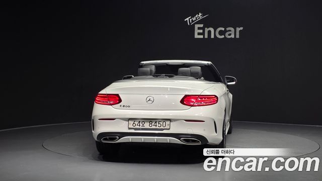 Mercedes-Benz C-Class (W205) C200 Cabriolet 2017 — фото 4