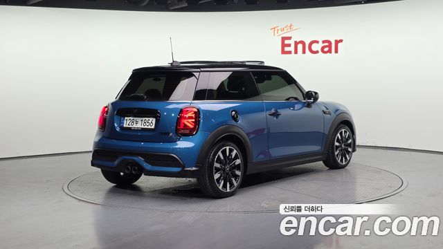 MINI Cooper S Classic Launch Pack Third Generation 2022 — фото 2