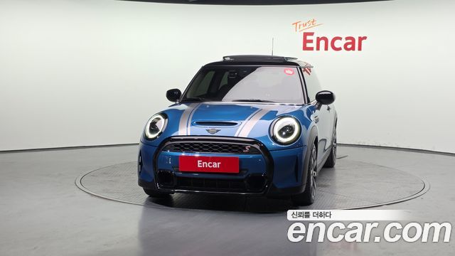 MINI Cooper S Classic Launch Pack Third Generation 2022 — фото 3