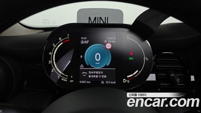 MINI Cooper S Classic Launch Pack Third Generation 2022 — фото 8