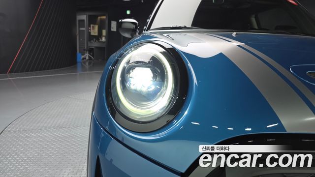MINI Cooper S Classic Launch Pack Third Generation 2022 — фото 22
