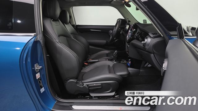 MINI Cooper S Classic Launch Pack Third Generation 2022 — фото 26