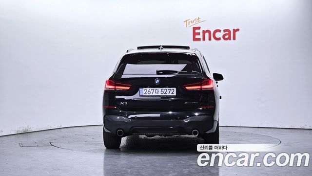 BMW X1 (F48) xDrive 20i M Sport 2022 — фото 4