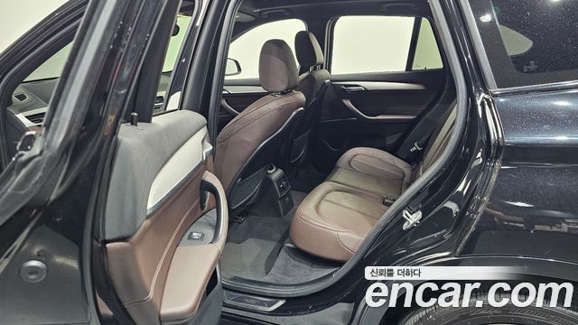 BMW X1 (F48) xDrive 20i M Sport 2022 — фото 11