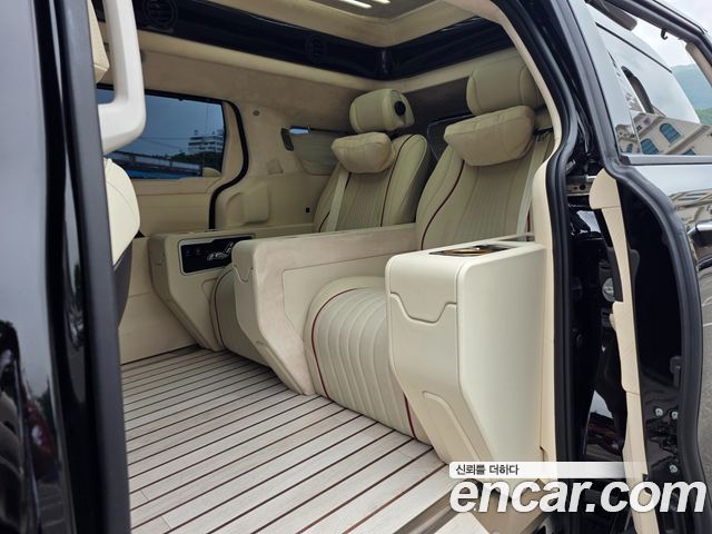 Kia Carnival (IV) Gasoline 4-Seater Hi Limousine (Special) 2024 — фото 20