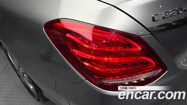 Mercedes-Benz C-Class (W205) C220 d Avantgarde 2016 — фото 23