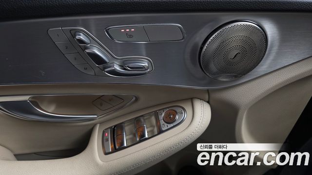 Mercedes-Benz C-Class (W205) C220 d Avantgarde 2016 — фото 30