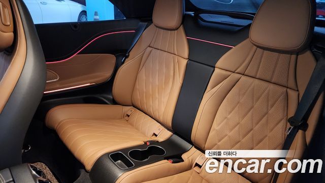 Mercedes-Benz CLE-Class (C236) CLE450 4MATIC Cabriolet 2024 — фото 10