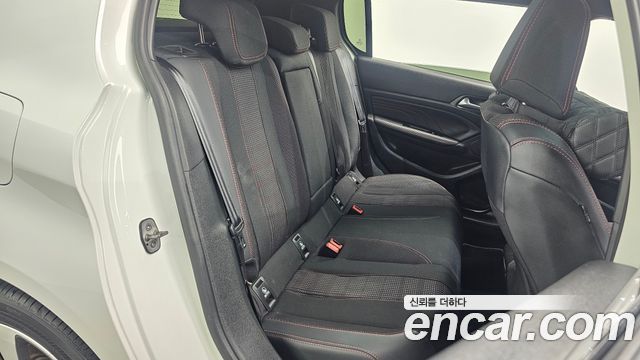 Peugeot 308 (II) 1.5 BlueHDi GT Line 2019 — фото 11