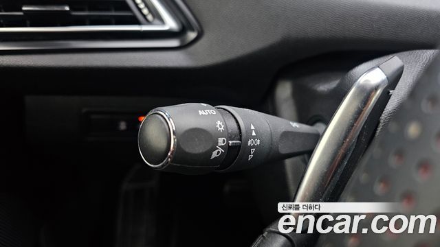 Peugeot 308 (II) 1.5 BlueHDi GT Line 2019 — фото 19