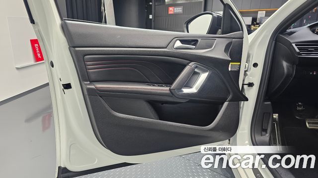 Peugeot 308 (II) 1.5 BlueHDi GT Line 2019 — фото 24