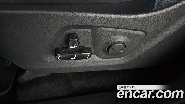 KG Mobility (SsangYong) Rexton Sports Diesel 2.2 4WD Noblesse 2022 — фото 36