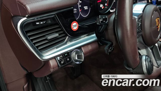 Porsche Panamera (971) 3.0 AWD 2018 — фото 32