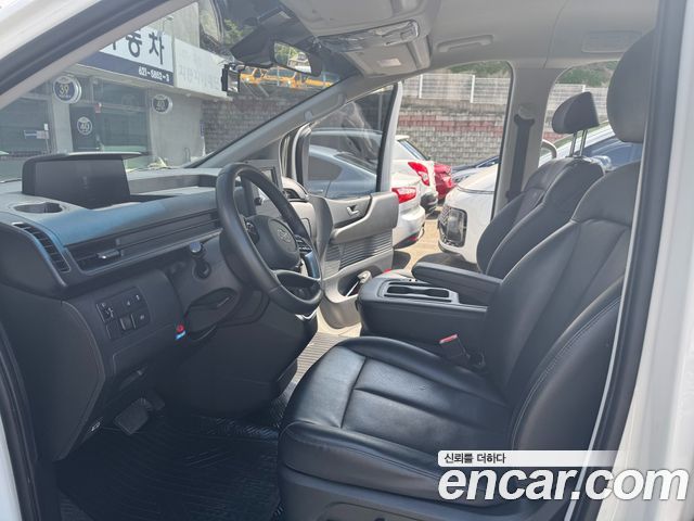 Hyundai Staria disability support car 2022 — фото 10