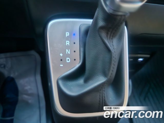 Hyundai Staria HEV 1.6 Cargo 3-Seater Modern 2025 — фото 9