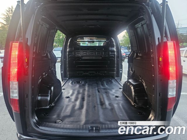 Hyundai Staria HEV 1.6 Cargo 3-Seater Modern 2025 — фото 16