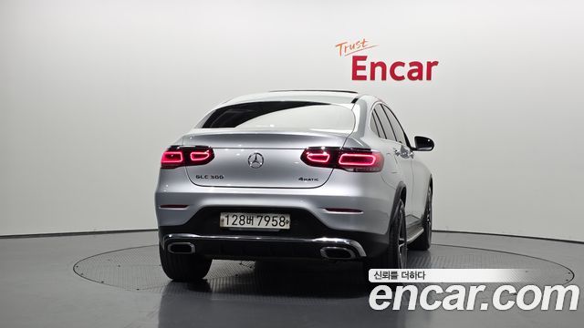 Mercedes-Benz GLC-Class (X253) GCL300 4MATIC Coupe 2020 — фото 4