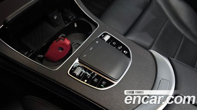 Mercedes-Benz GLC-Class (X253) GCL300 4MATIC Coupe 2020 — фото 31