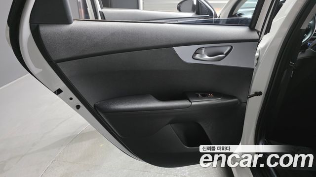Kia K3 (II) 1.6 Prestige 2022 — фото 25