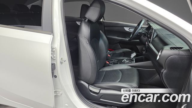 Kia K3 (II) 1.6 Prestige 2022 — фото 26
