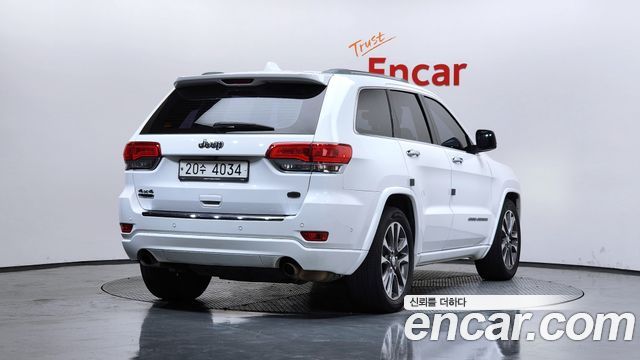 Jeep Grand Cherokee 3.0 Diesel Overland WK2 2018 — фото 2