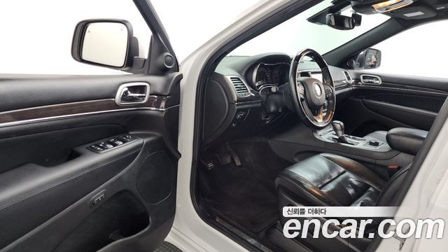 Jeep Grand Cherokee 3.0 Diesel Overland WK2 2018 — фото 10
