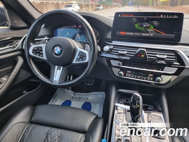 BMW 5 Series (G30) 530i xDrive M Sport Package 2023 — фото 15