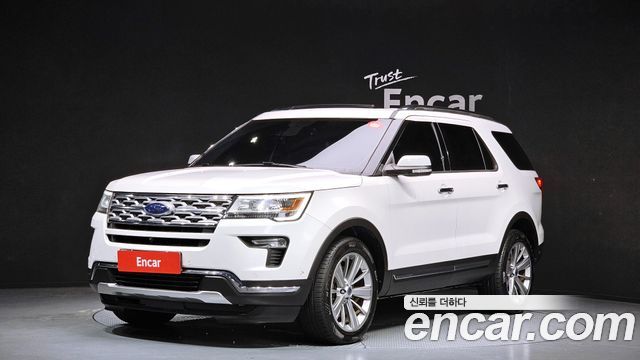 Ford Explorer 2.3 Limited 4WD 5th