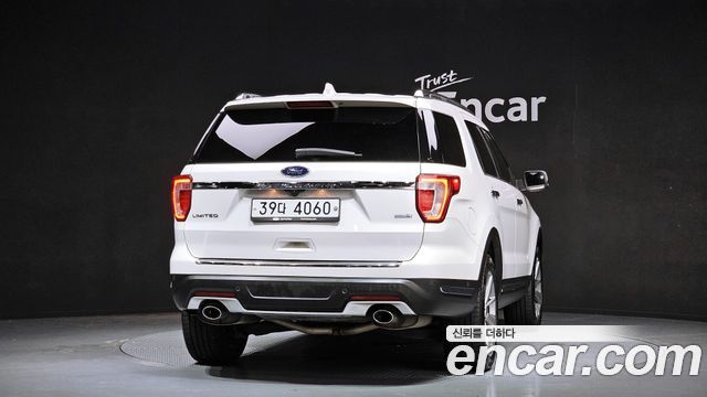 Ford Explorer 2.3 Limited 4WD 5th 2018 — фото 4