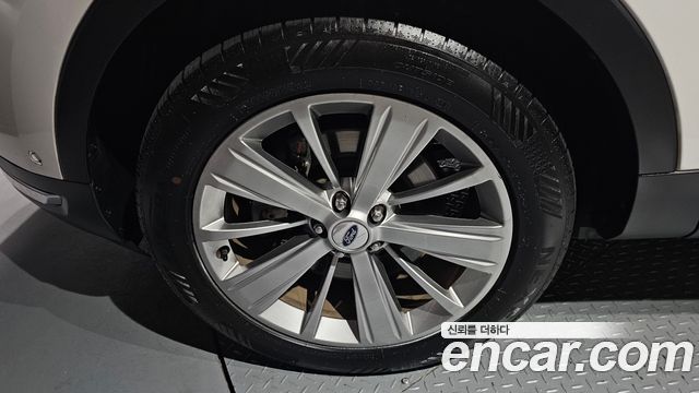 Ford Explorer 2.3 Limited 4WD 5th 2018 — фото 5